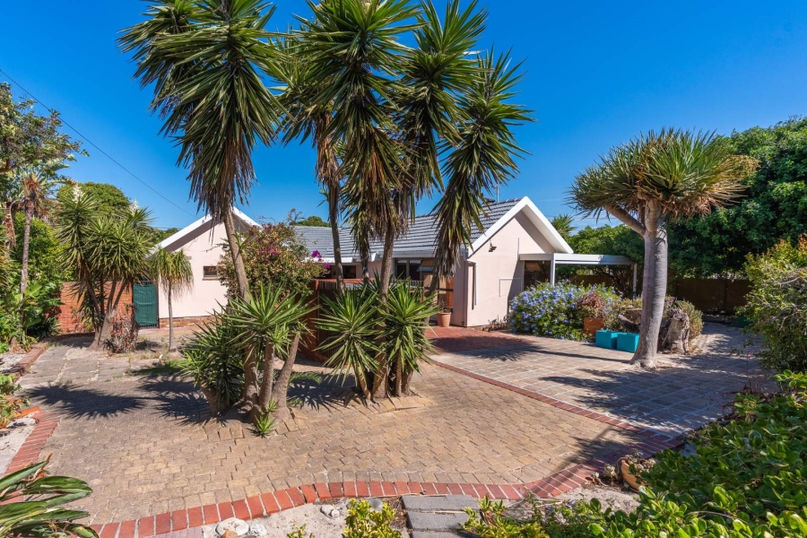 4 Bedroom Property for Sale in Milnerton Western Cape